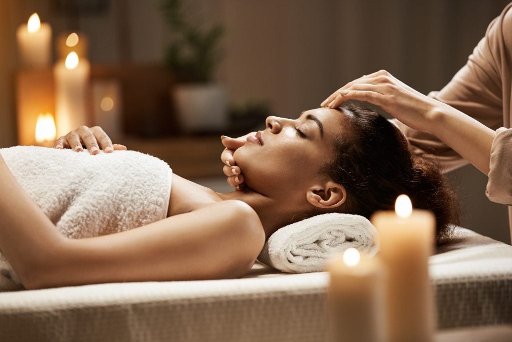 Descubra os Benefícios da Massagem Tântrica para Corpo, Mente e Emoções
