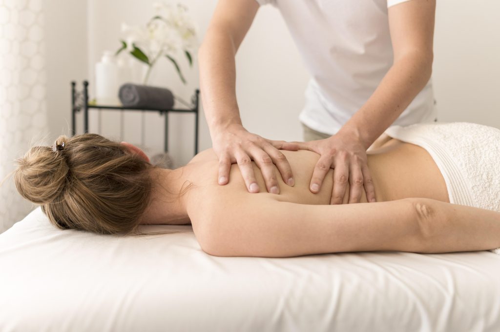Terapêutica e Eficaz: A Massagem que Trata Dores e Tensões Musculares