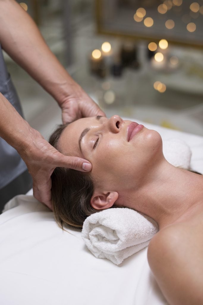 Massagem Tântrica & Erótica: Corpo, Desejo e Energia em Harmonia