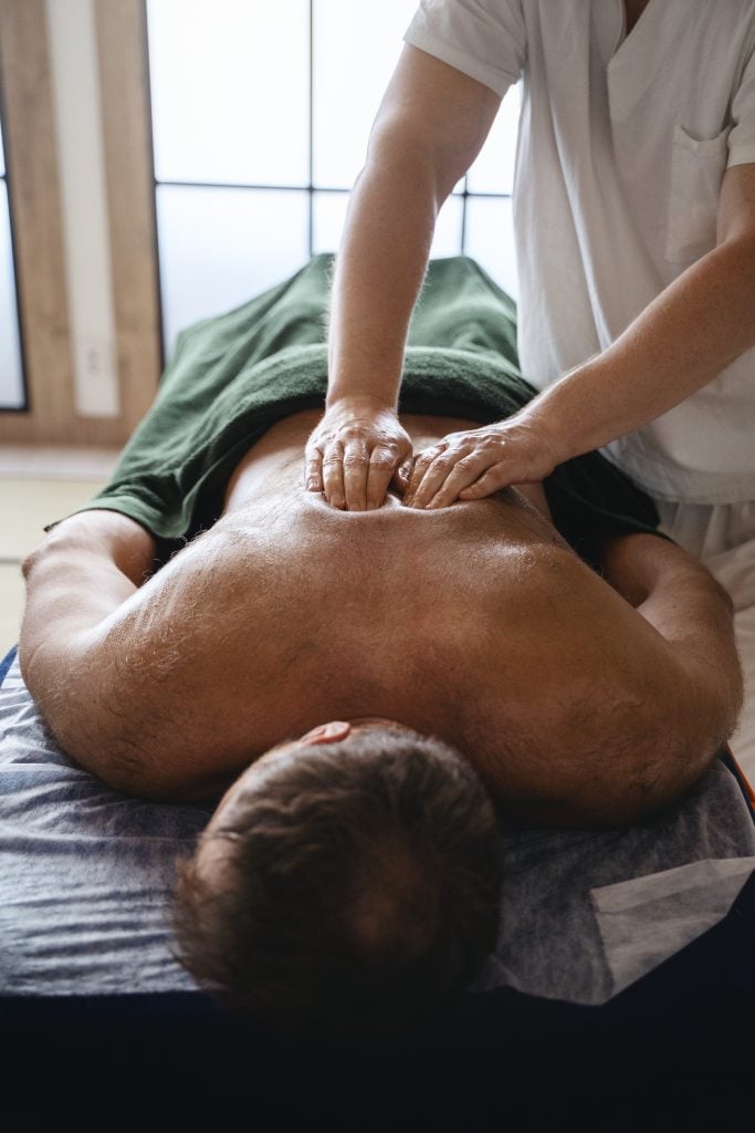 Conheça a Origem da Massagem Nuru e Sua Ligação com a Cultura Japonesa