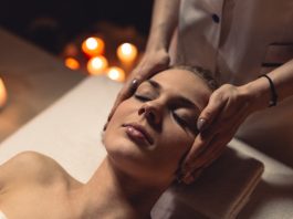 A Origem da Massagem Sensual: Uma Jornada Milenar de Toque e Conexão