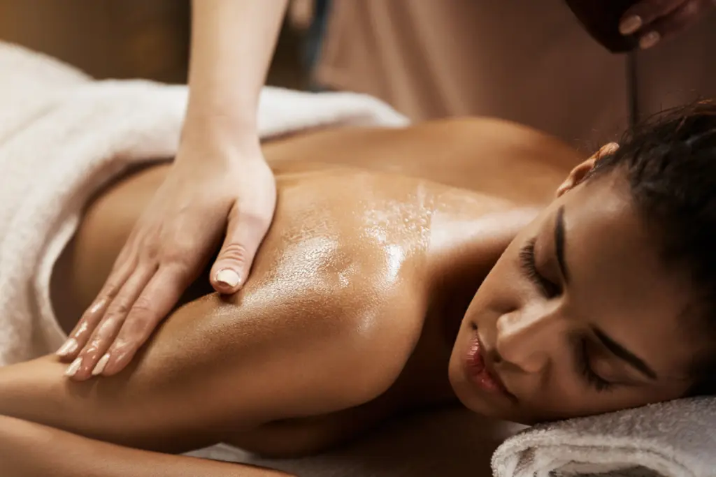 aprenda sobre Primeira vez na massagem tântrica: o que esperar, como funciona e como se preparar Primeira vez na massagem tântrica: o que esperar, como funciona e como se preparar