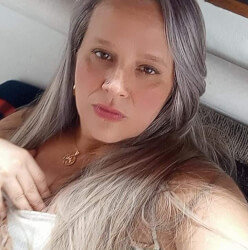 Pietra tenho 46 anos  Massagem nuru em  